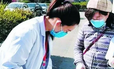 為值守“白衣天使”解難題 公證現(xiàn)場(chǎng)“搬到”隔離點(diǎn)