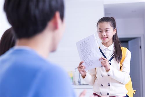 公證處辦理成績單公證后可以翻譯嗎？
